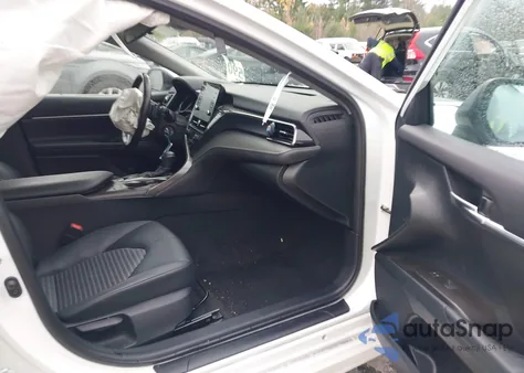 2024 Toyota Camry Se z USA, uszkodzony, nr VIN 4T1G11BK7RU121092